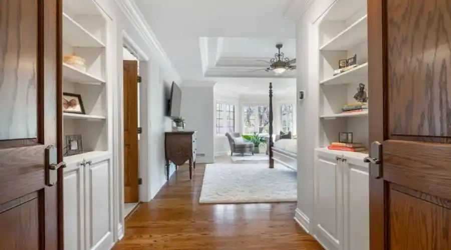 2102 Stonebridge Ct, Wheaton, Illinois 60189, United States, 5 Bedrooms Bedrooms, ,5 BathroomsBathrooms,Residential,For Sale,Stonebridge,866949