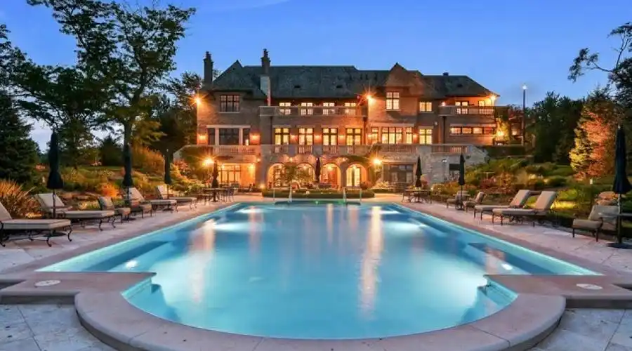 45 Lakeview Lane, Barrington Hills, Illinois 60010, United States, 6 Bedrooms Bedrooms, ,9 BathroomsBathrooms,Waterfront,For Sale,Lakeview,868522