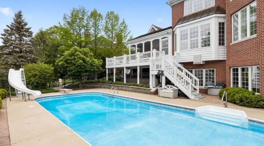 27 Muirfield Circle, Wheaton, Illinois 60189, United States, 5 Bedrooms Bedrooms, ,5 BathroomsBathrooms,Residential,For Sale,Muirfield,874164
