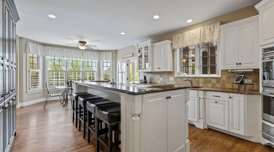 27 Muirfield Circle, Wheaton, Illinois 60189, United States, 5 Bedrooms Bedrooms, ,5 BathroomsBathrooms,Residential,For Sale,Muirfield,874164
