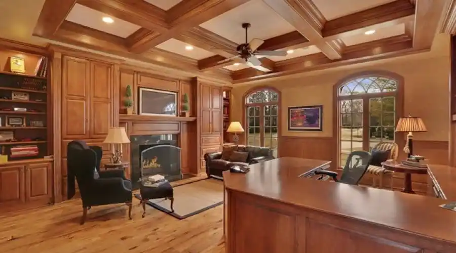 110 East Farnham Ln, Wheaton, Illinois 60189-6402, United States, 5 Bedrooms Bedrooms, 14 Rooms Rooms,6 BathroomsBathrooms,Residential,For Sale,East Farnham,2,881150