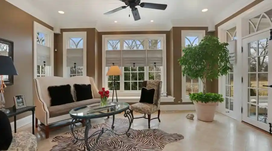 110 East Farnham Ln, Wheaton, Illinois 60189-6402, United States, 5 Bedrooms Bedrooms, 14 Rooms Rooms,6 BathroomsBathrooms,Residential,For Sale,East Farnham,2,881150