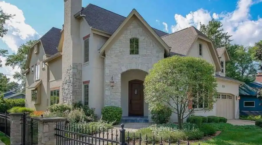 22W128 Ahlstrand Rd, Glen Ellyn, Illinois 60137, United States, 4 Bedrooms Bedrooms, 10 Rooms Rooms,4 BathroomsBathrooms,Residential,For Sale, Muellner Construction,Ahlstrand ,2,881154