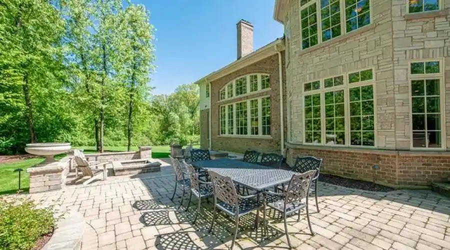 22W128 Ahlstrand Rd, Glen Ellyn, Illinois 60137, United States, 4 Bedrooms Bedrooms, 10 Rooms Rooms,4 BathroomsBathrooms,Residential,For Sale, Muellner Construction,Ahlstrand ,2,881154