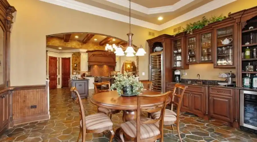 831 Diane Ln, Naperville, Illinois 60540, United States, 6 Bedrooms Bedrooms, 17 Rooms Rooms,6 BathroomsBathrooms,Residential,For Sale,Diane,881174