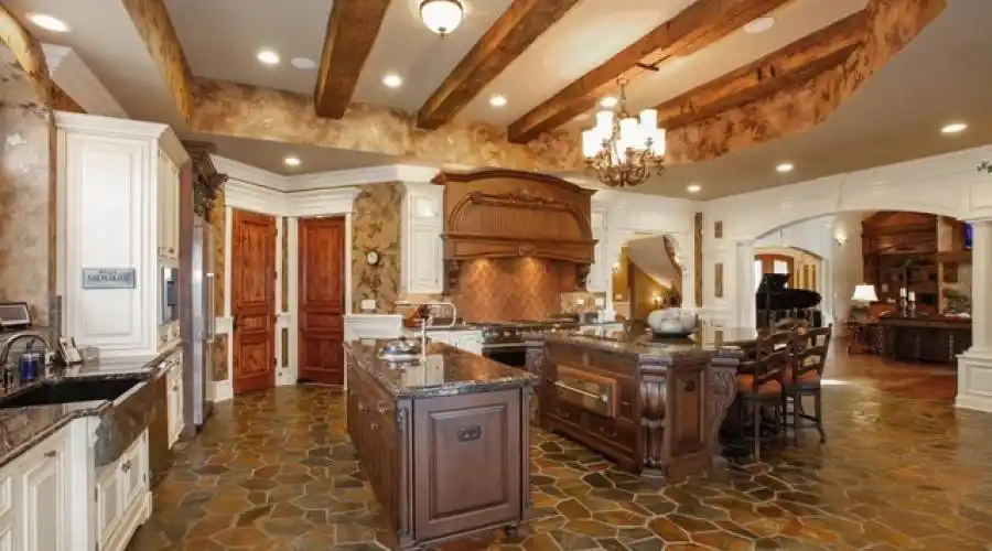 831 Diane Ln, Naperville, Illinois 60540, United States, 6 Bedrooms Bedrooms, 17 Rooms Rooms,6 BathroomsBathrooms,Residential,For Sale,Diane,881174