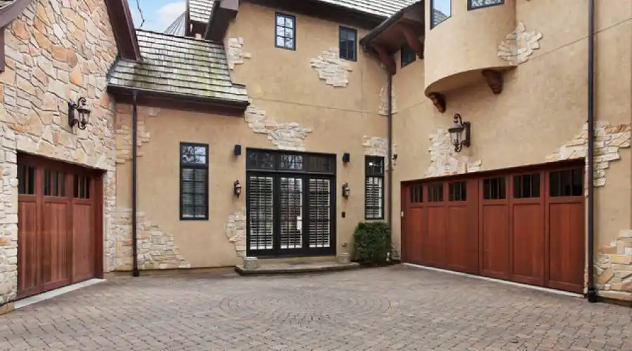 831 Diane Ln, Naperville, Illinois 60540, United States, 6 Bedrooms Bedrooms, 17 Rooms Rooms,6 BathroomsBathrooms,Residential,For Sale,Diane,881174