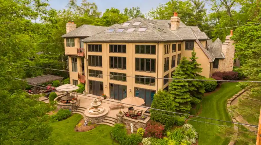 831 Diane Ln, Naperville, Illinois 60540, United States, 6 Bedrooms Bedrooms, 17 Rooms Rooms,6 BathroomsBathrooms,Residential,For Sale,Diane,881174