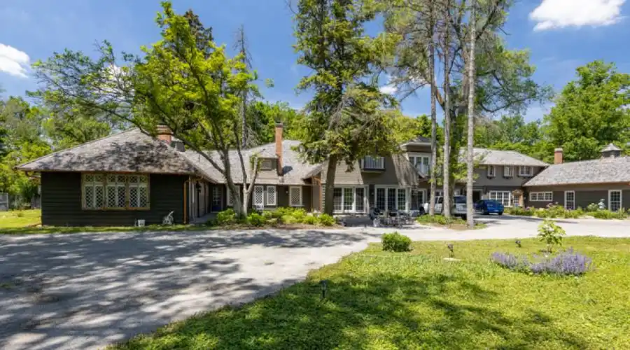 25W431 Plamondon Rd, Wheaton, Illinois 60189, United States, 7 Bedrooms Bedrooms, ,6 BathroomsBathrooms,Residential,For Sale,Plamondon,1,881175