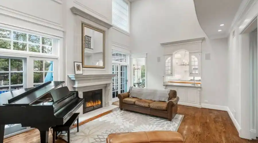 25W625 Waldorth Ct, Wheaton, Illinois 60187, United States, 5 Bedrooms Bedrooms, 15 Rooms Rooms,6 BathroomsBathrooms,Residential,For Sale,Waldorth,2,881179