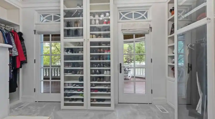 25W625 Waldorth Ct, Wheaton, Illinois 60187, United States, 5 Bedrooms Bedrooms, 15 Rooms Rooms,6 BathroomsBathrooms,Residential,For Sale,Waldorth,2,881179