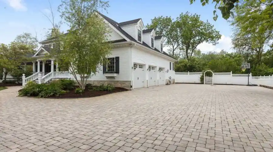 25W625 Waldorth Ct, Wheaton, Illinois 60187, United States, 5 Bedrooms Bedrooms, 15 Rooms Rooms,6 BathroomsBathrooms,Residential,For Sale,Waldorth,2,881179