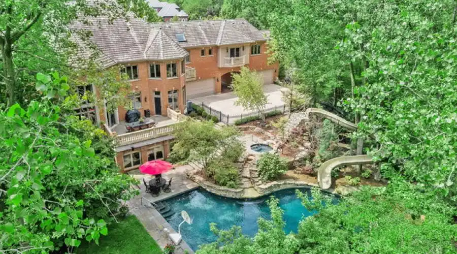 Glenbriar 1002 Ct, St. Charles, Illinois 60174, United States, 5 Bedrooms Bedrooms, 14 Rooms Rooms,6 BathroomsBathrooms,Residential,For Sale,1002,2,882205