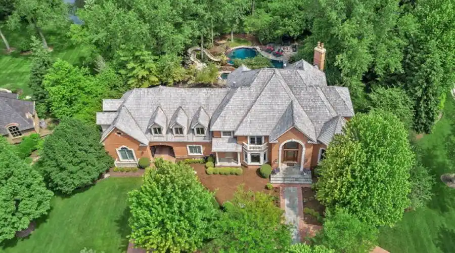 Glenbriar 1002 Ct, St. Charles, Illinois 60174, United States, 5 Bedrooms Bedrooms, 14 Rooms Rooms,6 BathroomsBathrooms,Residential,For Sale,1002,2,882205