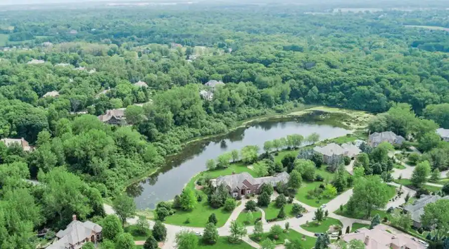 Glenbriar 1002 Ct, St. Charles, Illinois 60174, United States, 5 Bedrooms Bedrooms, 14 Rooms Rooms,6 BathroomsBathrooms,Residential,For Sale,1002,2,882205