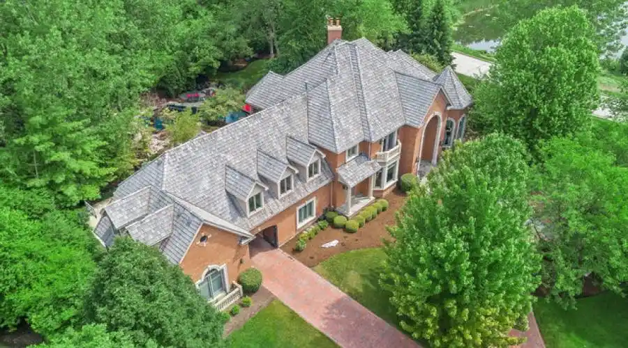 Glenbriar 1002 Ct, St. Charles, Illinois 60174, United States, 5 Bedrooms Bedrooms, 14 Rooms Rooms,6 BathroomsBathrooms,Residential,For Sale,1002,2,882205