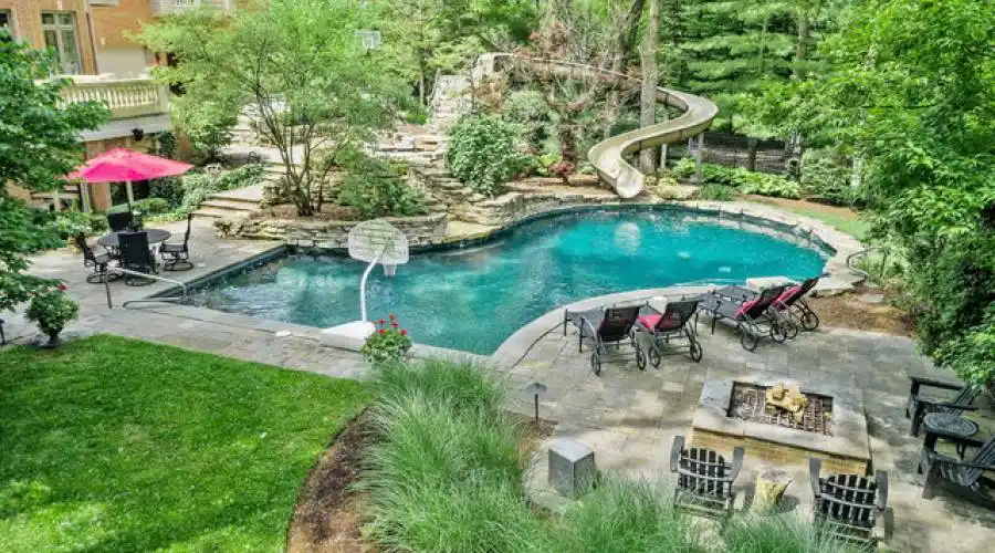 Glenbriar 1002 Ct, St. Charles, Illinois 60174, United States, 5 Bedrooms Bedrooms, 14 Rooms Rooms,6 BathroomsBathrooms,Residential,For Sale,1002,2,882205