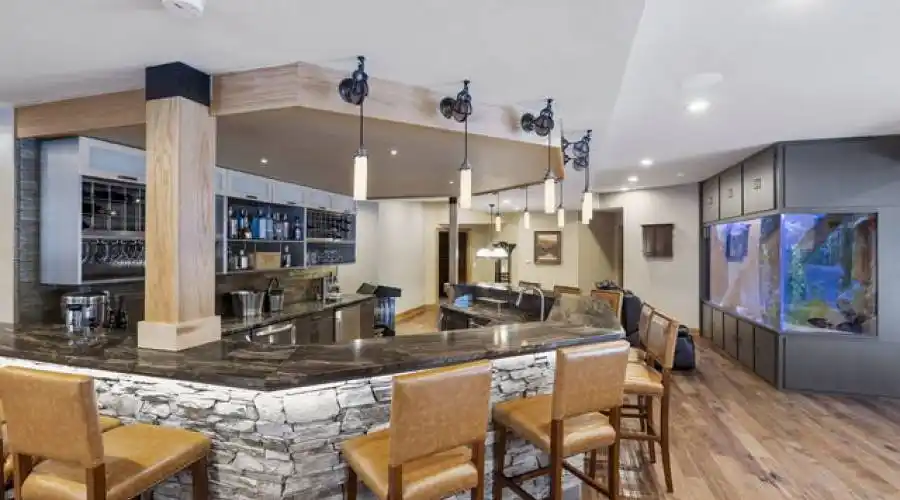 Glenbriar 1002 Ct, St. Charles, Illinois 60174, United States, 5 Bedrooms Bedrooms, 14 Rooms Rooms,6 BathroomsBathrooms,Residential,For Sale,1002,2,882205