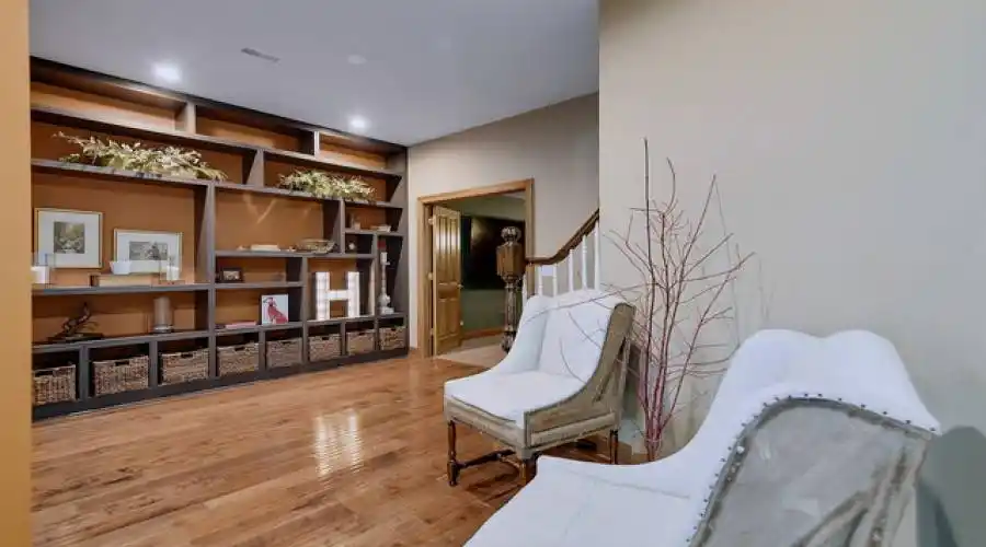 Glenbriar 1002 Ct, St. Charles, Illinois 60174, United States, 5 Bedrooms Bedrooms, 14 Rooms Rooms,6 BathroomsBathrooms,Residential,For Sale,1002,2,882205