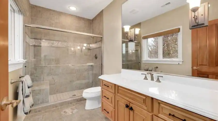 Glenbriar 1002 Ct, St. Charles, Illinois 60174, United States, 5 Bedrooms Bedrooms, 14 Rooms Rooms,6 BathroomsBathrooms,Residential,For Sale,1002,2,882205