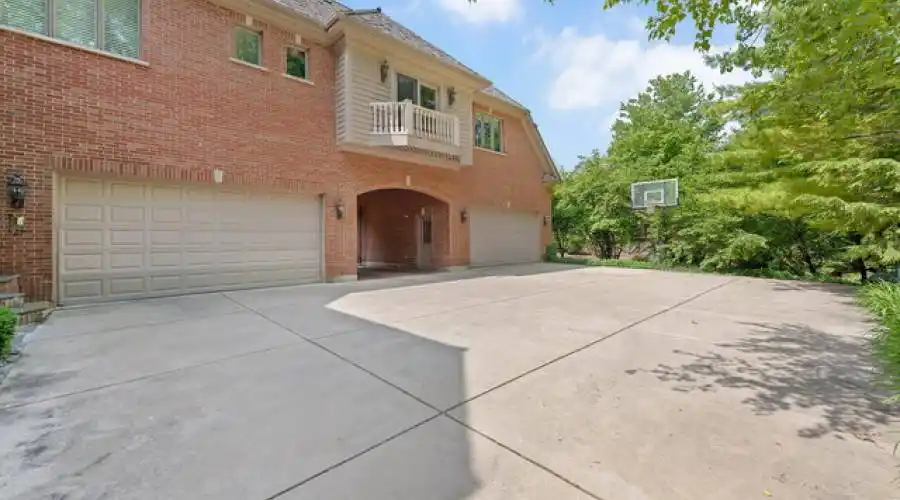Glenbriar 1002 Ct, St. Charles, Illinois 60174, United States, 5 Bedrooms Bedrooms, 14 Rooms Rooms,6 BathroomsBathrooms,Residential,For Sale,1002,2,882205
