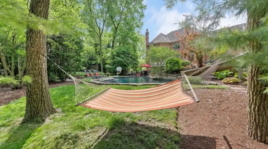 Glenbriar 1002 Ct, St. Charles, Illinois 60174, United States, 5 Bedrooms Bedrooms, 14 Rooms Rooms,6 BathroomsBathrooms,Residential,For Sale,1002,2,882205