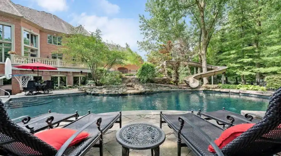 Glenbriar 1002 Ct, St. Charles, Illinois 60174, United States, 5 Bedrooms Bedrooms, 14 Rooms Rooms,6 BathroomsBathrooms,Residential,For Sale,1002,2,882205