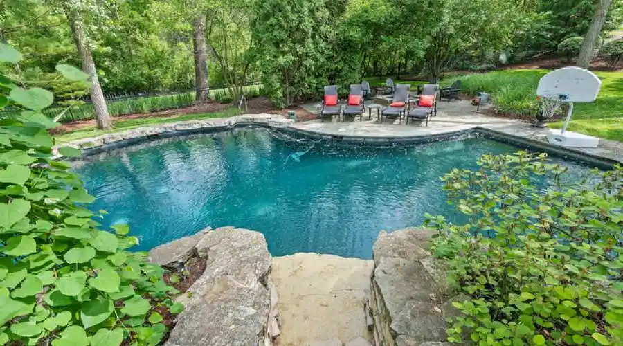Glenbriar 1002 Ct, St. Charles, Illinois 60174, United States, 5 Bedrooms Bedrooms, 14 Rooms Rooms,6 BathroomsBathrooms,Residential,For Sale,1002,2,882205