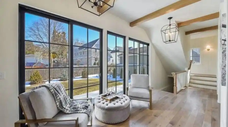 26W140 TomaHawk Dr, Wheaton, Illinois 60189-6402, United States, 4 Bedrooms Bedrooms, 11 Rooms Rooms,3 BathroomsBathrooms,Residential,For Sale,TomaHawk,2,882454