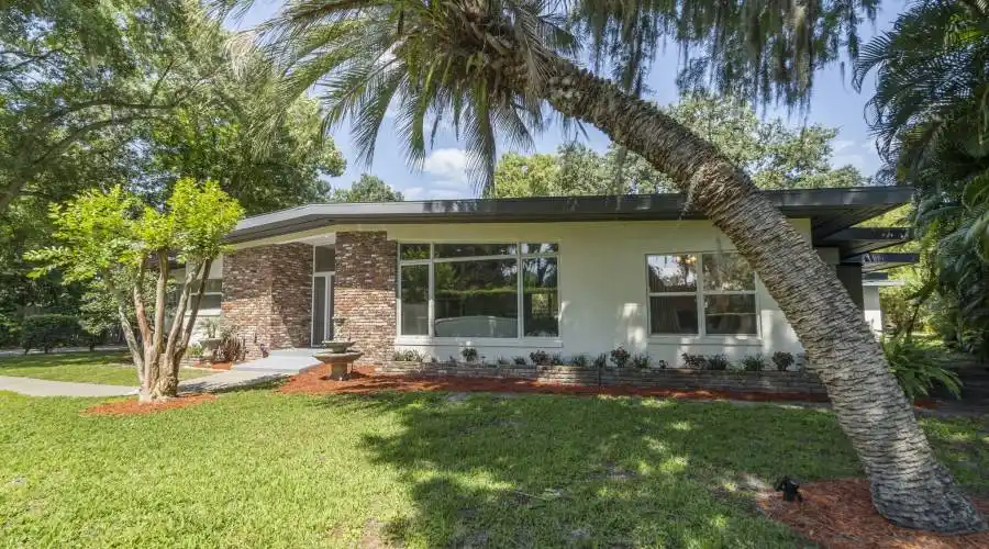 901 Osceola Avenue, Winter Park, Florida, United States, 3 Bedrooms Bedrooms, 9 Rooms Rooms,2 BathroomsBathrooms,Residential,For Sale,Osceola,886069