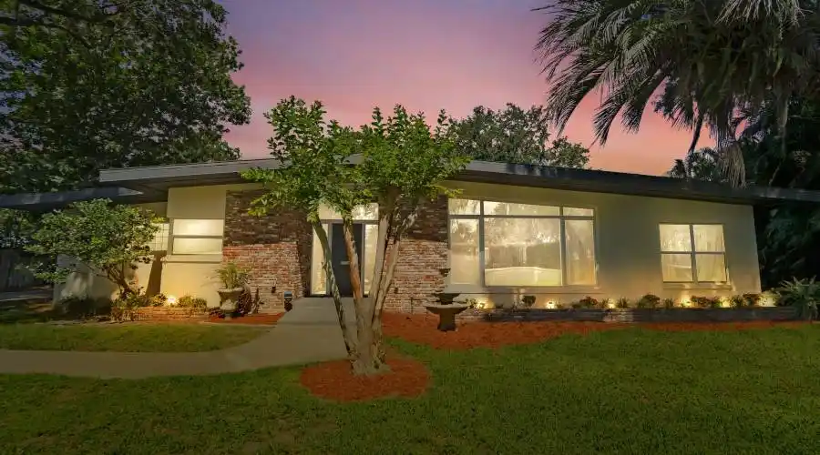 901 Osceola Avenue, Winter Park, Florida, United States, 3 Bedrooms Bedrooms, 9 Rooms Rooms,2 BathroomsBathrooms,Residential,For Sale,Osceola,886069