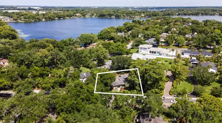 901 Osceola Avenue, Winter Park, Florida, United States, 3 Bedrooms Bedrooms, 9 Rooms Rooms,2 BathroomsBathrooms,Residential,For Sale,Osceola,886069