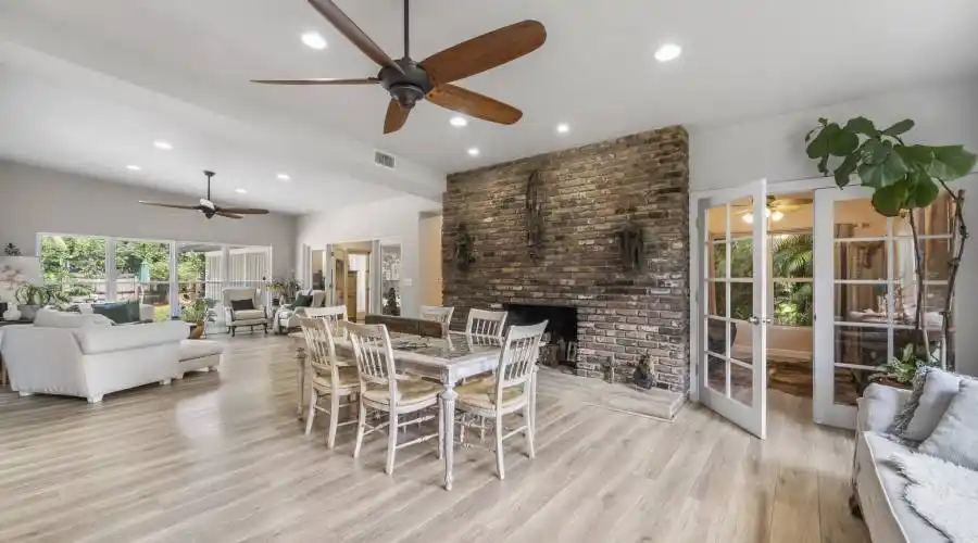 901 Osceola Avenue, Winter Park, Florida, United States, 3 Bedrooms Bedrooms, 9 Rooms Rooms,2 BathroomsBathrooms,Residential,For Sale,Osceola,886069