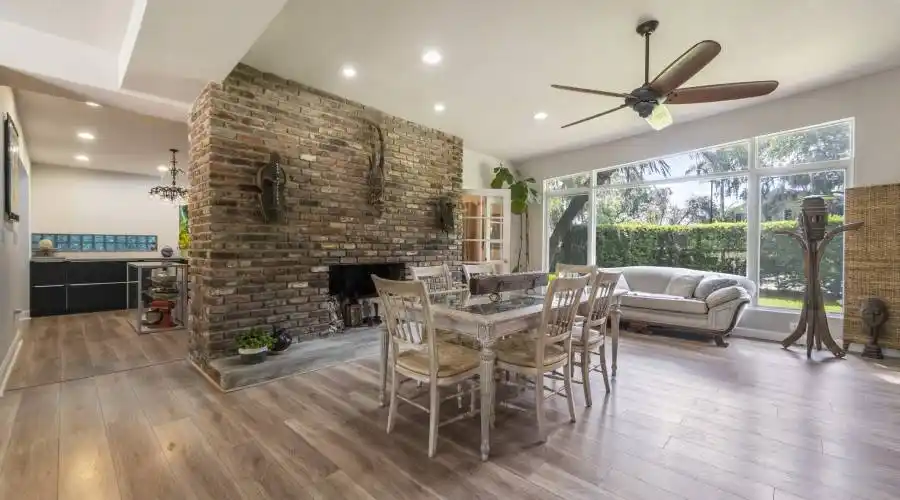901 Osceola Avenue, Winter Park, Florida, United States, 3 Bedrooms Bedrooms, 9 Rooms Rooms,2 BathroomsBathrooms,Residential,For Sale,Osceola,886069
