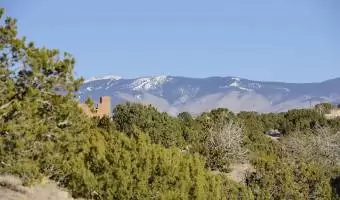 4 Clove Ct, Santa Fe, New Mexico 87506, United States, 3 Bedrooms Bedrooms, ,4 BathroomsBathrooms,Residential,For Sale,Clove Ct,888368