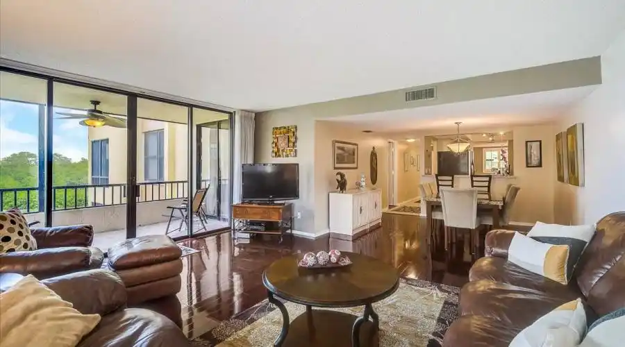 8779 Midnight Pass Rd, Sarasota, Florida 34242, United States, 2 Bedrooms Bedrooms, 4 Rooms Rooms,2 BathroomsBathrooms,Condo,For Sale,#204H,Midnight Pass,894919