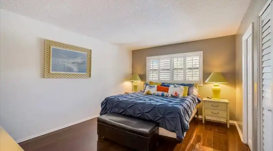 8779 Midnight Pass Rd, Sarasota, Florida 34242, United States, 2 Bedrooms Bedrooms, 4 Rooms Rooms,2 BathroomsBathrooms,Condo,For Sale,#204H,Midnight Pass,894919