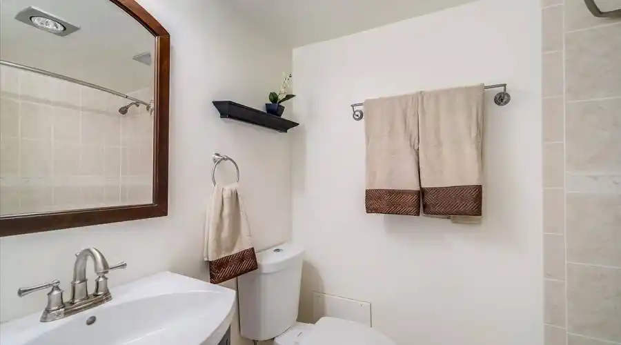 8779 Midnight Pass Rd, Sarasota, Florida 34242, United States, 2 Bedrooms Bedrooms, 4 Rooms Rooms,2 BathroomsBathrooms,Condo,For Sale,#204H,Midnight Pass,894919