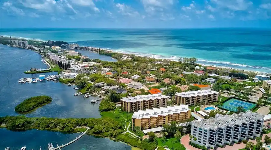 8779 Midnight Pass Rd, Sarasota, Florida 34242, United States, 2 Bedrooms Bedrooms, 4 Rooms Rooms,2 BathroomsBathrooms,Condo,For Sale,#204H,Midnight Pass,894919