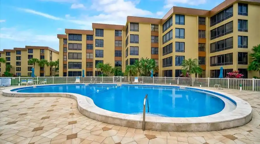 8779 Midnight Pass Rd, Sarasota, Florida 34242, United States, 2 Bedrooms Bedrooms, 4 Rooms Rooms,2 BathroomsBathrooms,Condo,For Sale,#204H,Midnight Pass,894919