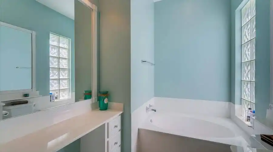 5820 Wilena Pl, Sarasota, Florida 34238, United States, 3 Bedrooms Bedrooms, 5 Rooms Rooms,3 BathroomsBathrooms,Residential,For Sale,Wilena,900414