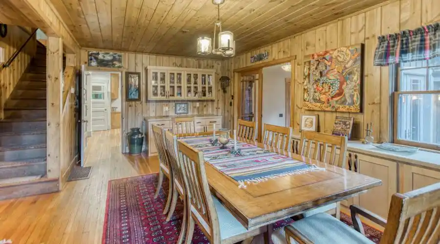 13 Rock Haven Hwy 168, Shaver Lake, California 93664, United States, 5 Bedrooms Bedrooms, 9 Rooms Rooms,3 BathroomsBathrooms,Residential,For Sale,Hwy 168,919074
