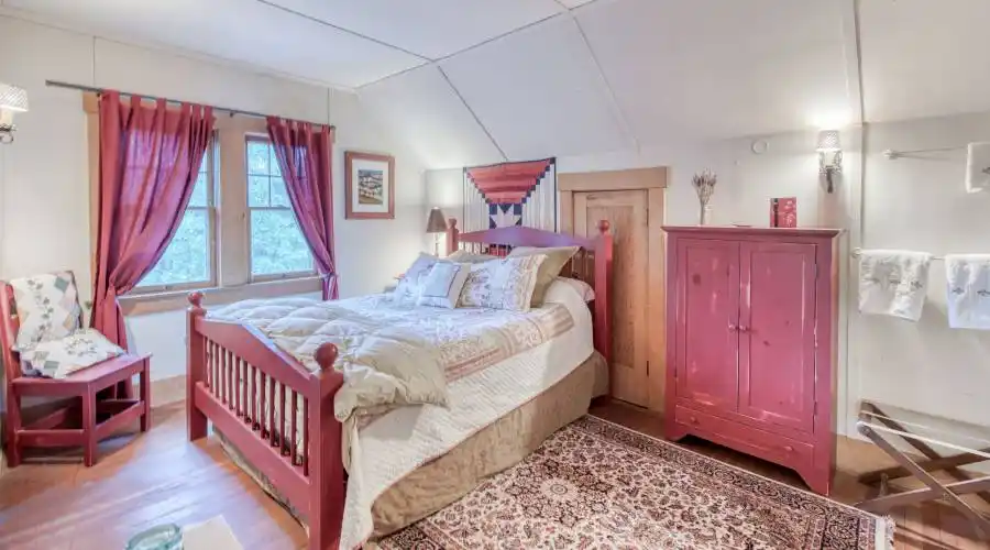 13 Rock Haven Hwy 168, Shaver Lake, California 93664, United States, 5 Bedrooms Bedrooms, 9 Rooms Rooms,3 BathroomsBathrooms,Residential,For Sale,Hwy 168,919074