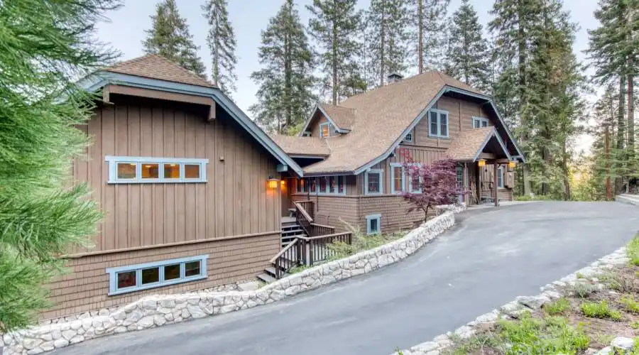 13 Rock Haven Hwy 168, Shaver Lake, California 93664, United States, 5 Bedrooms Bedrooms, 9 Rooms Rooms,3 BathroomsBathrooms,Residential,For Sale,Hwy 168,919074