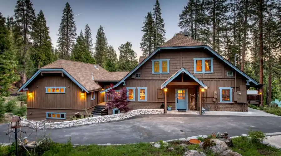 13 Rock Haven Hwy 168, Shaver Lake, California 93664, United States, 5 Bedrooms Bedrooms, 9 Rooms Rooms,3 BathroomsBathrooms,Residential,For Sale,Hwy 168,919074