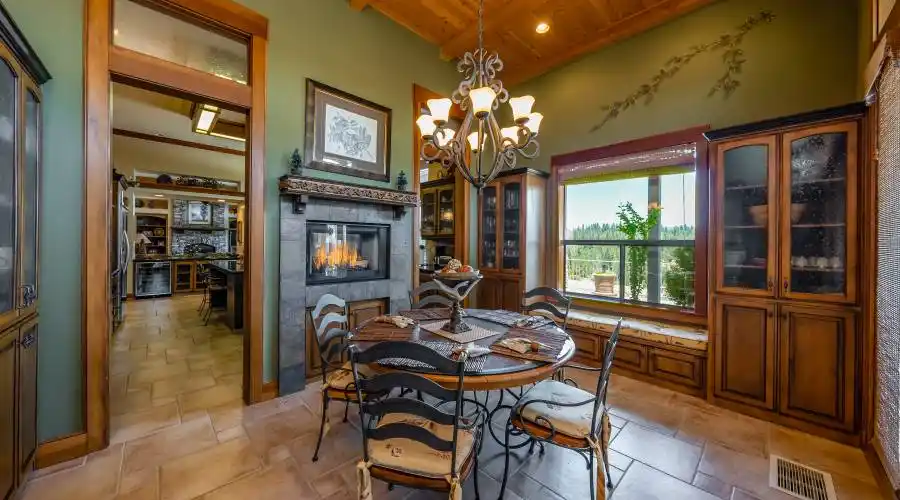 42387 Canyon Vista ln, Shaver Lake, California 93664, United States, 4 Bedrooms Bedrooms, 9 Rooms Rooms,3 BathroomsBathrooms,Residential,For Sale,Canyon Vista ln,919078