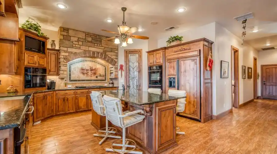 42401 Canyon Vista ln, Shaver Lake, California, United States, 4 Bedrooms Bedrooms, 11 Rooms Rooms,3 BathroomsBathrooms,Residential,For Sale,Canyon Vista ln,919079