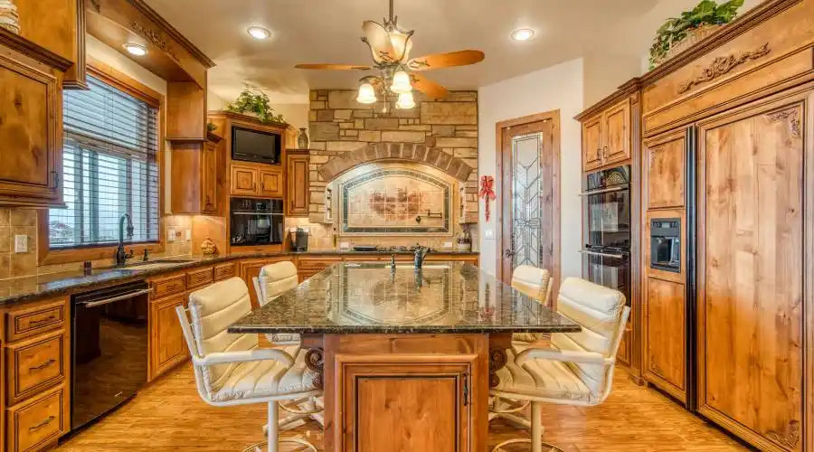 42401 Canyon Vista ln, Shaver Lake, California, United States, 4 Bedrooms Bedrooms, 11 Rooms Rooms,3 BathroomsBathrooms,Residential,For Sale,Canyon Vista ln,919079
