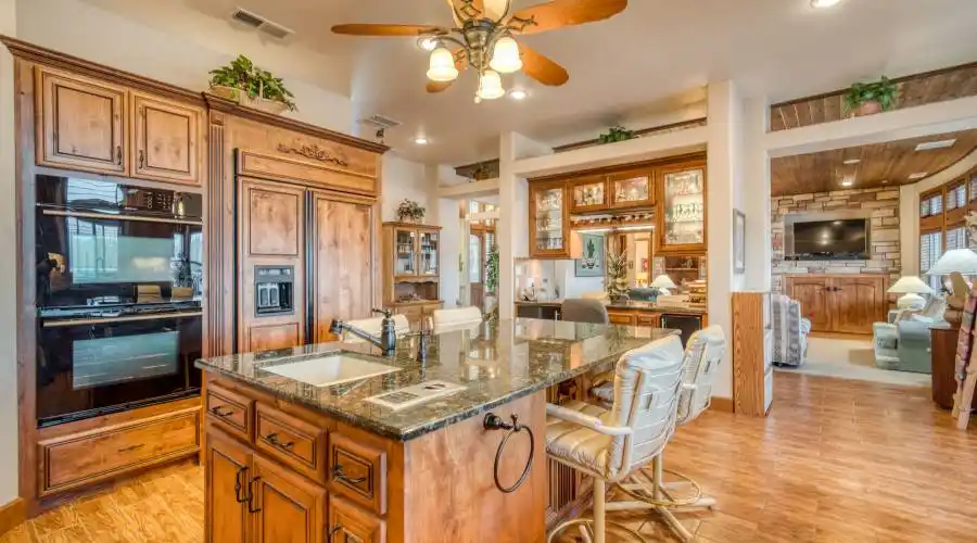 42401 Canyon Vista ln, Shaver Lake, California, United States, 4 Bedrooms Bedrooms, 11 Rooms Rooms,3 BathroomsBathrooms,Residential,For Sale,Canyon Vista ln,919079