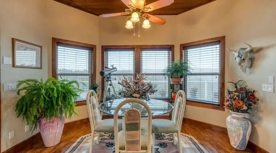 42401 Canyon Vista ln, Shaver Lake, California, United States, 4 Bedrooms Bedrooms, 11 Rooms Rooms,3 BathroomsBathrooms,Residential,For Sale,Canyon Vista ln,919079